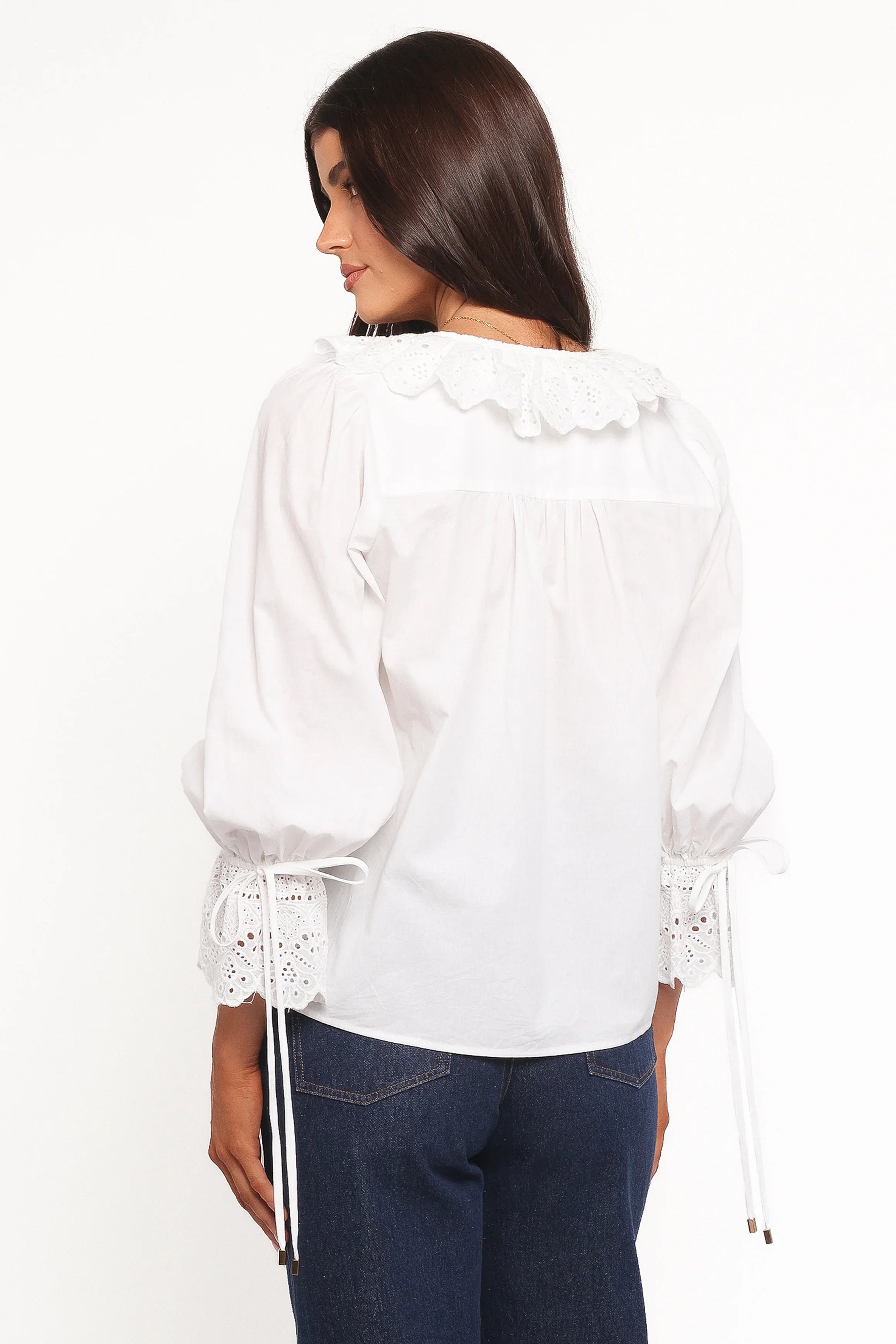 Aelwen Ruffle Blouse White Embroidery
