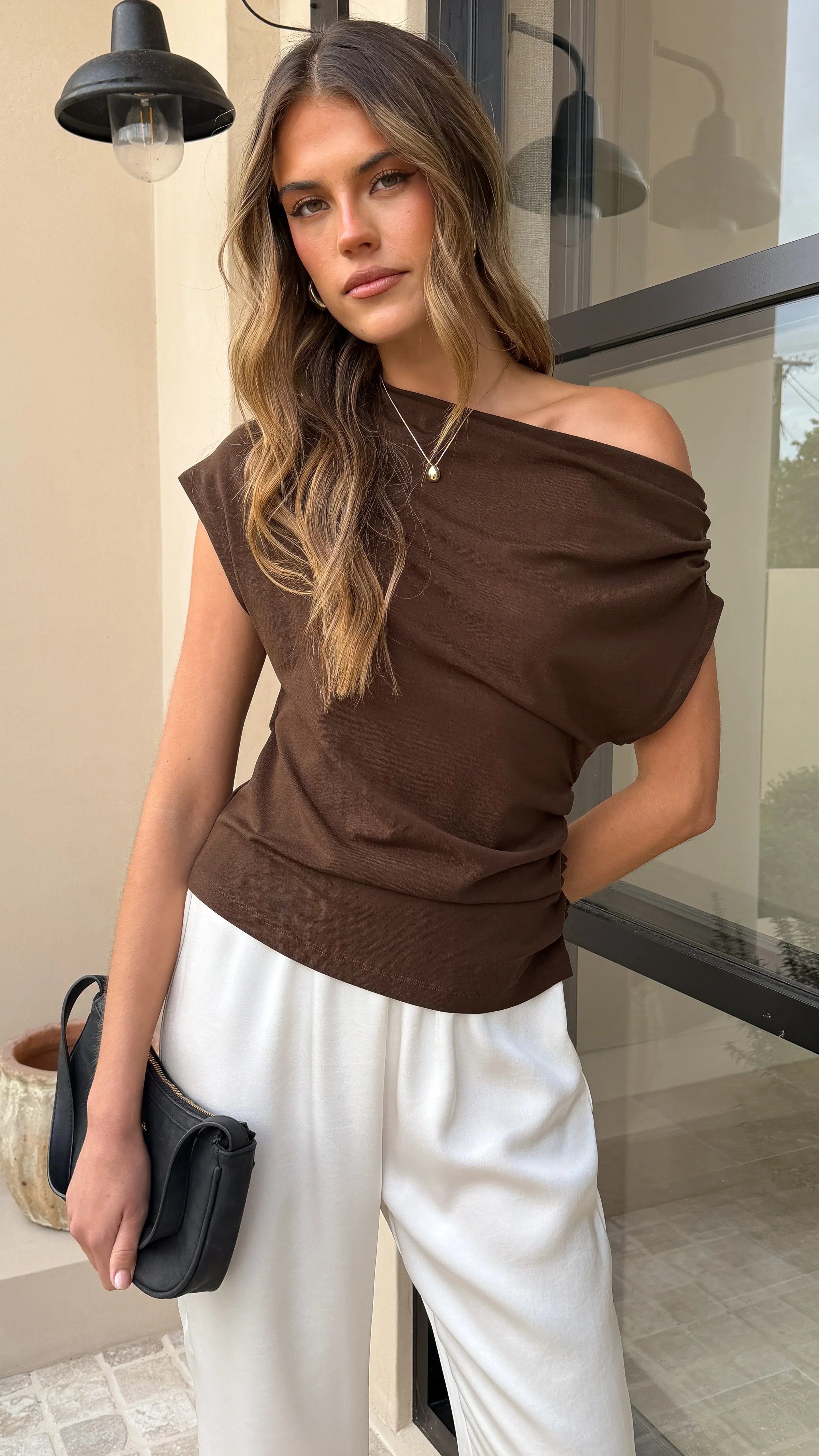 Ruby Off The Shoulder Tee Chocolate