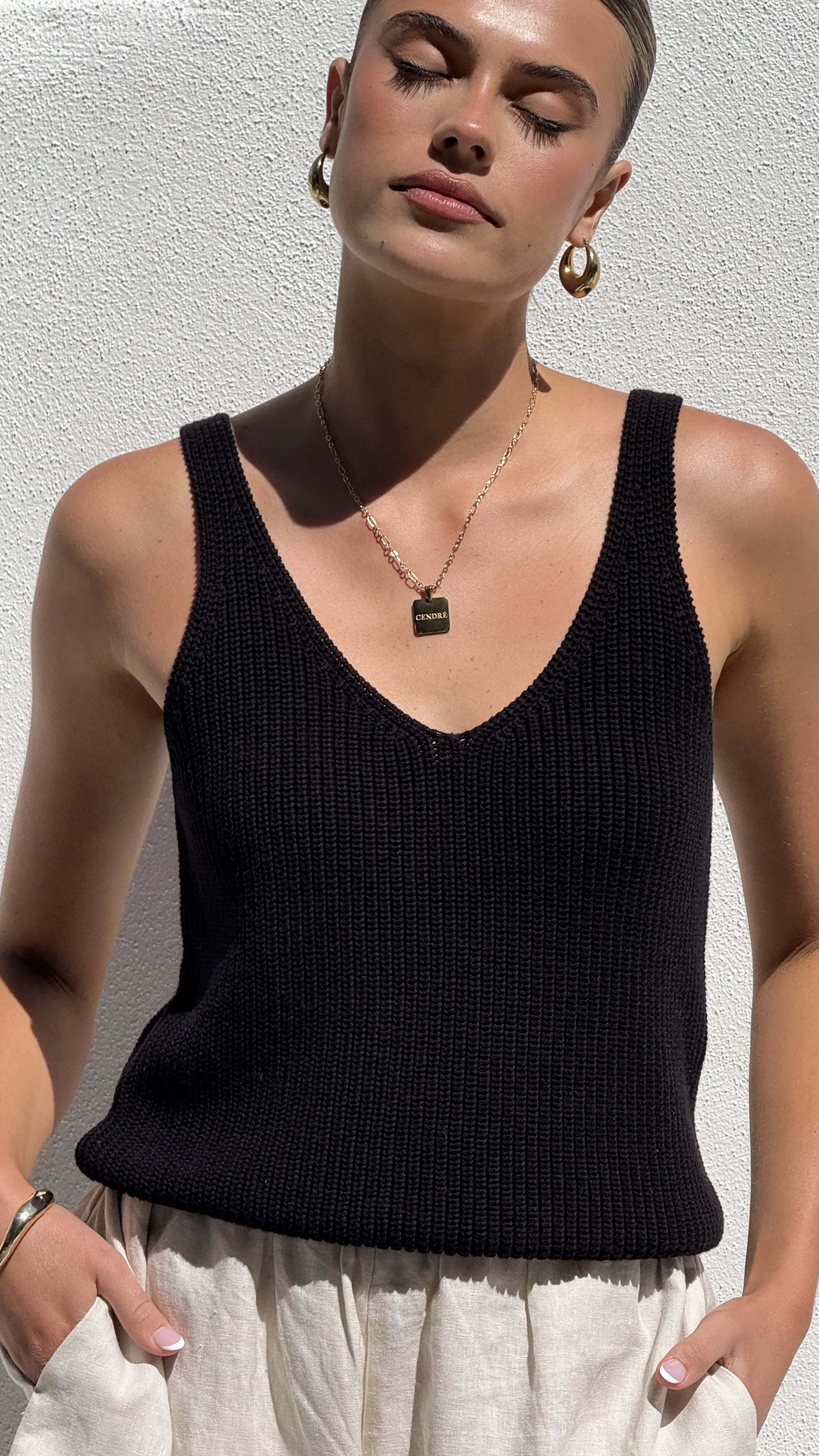 Neelia Top Black