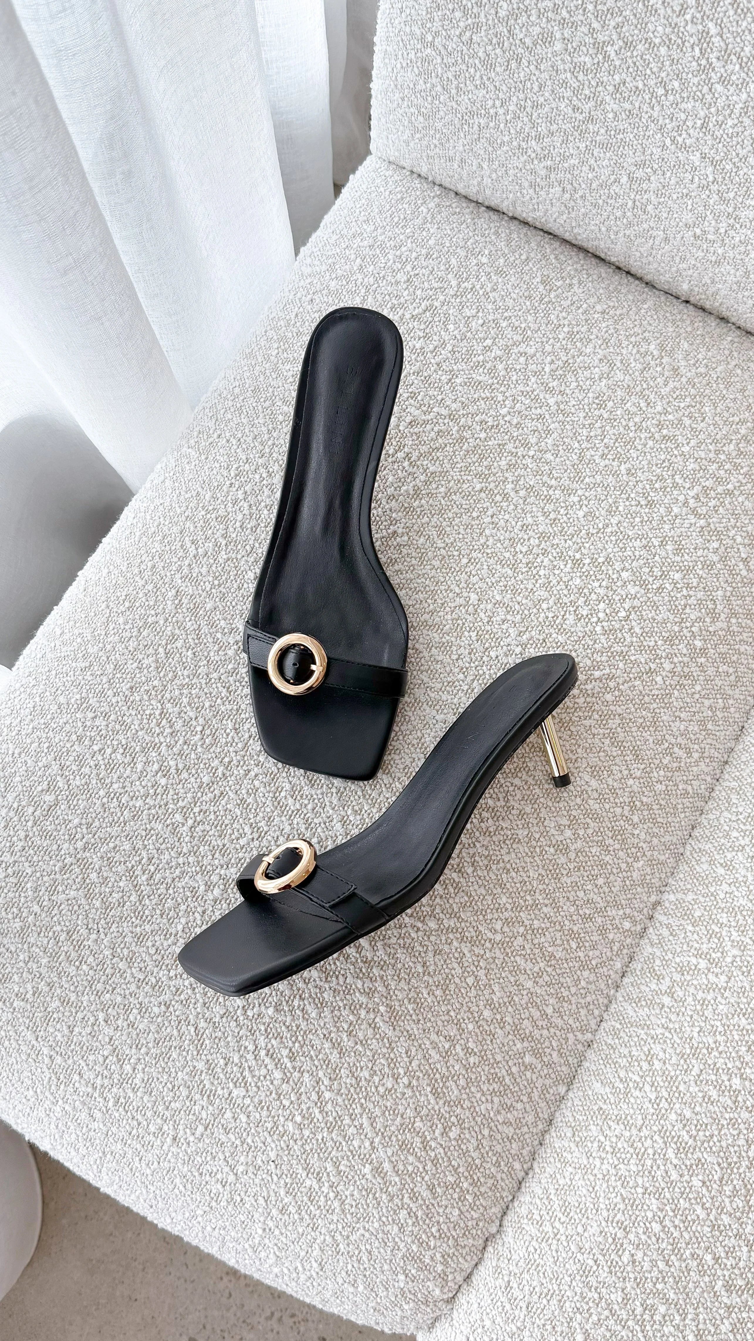 Lyon Heel Black