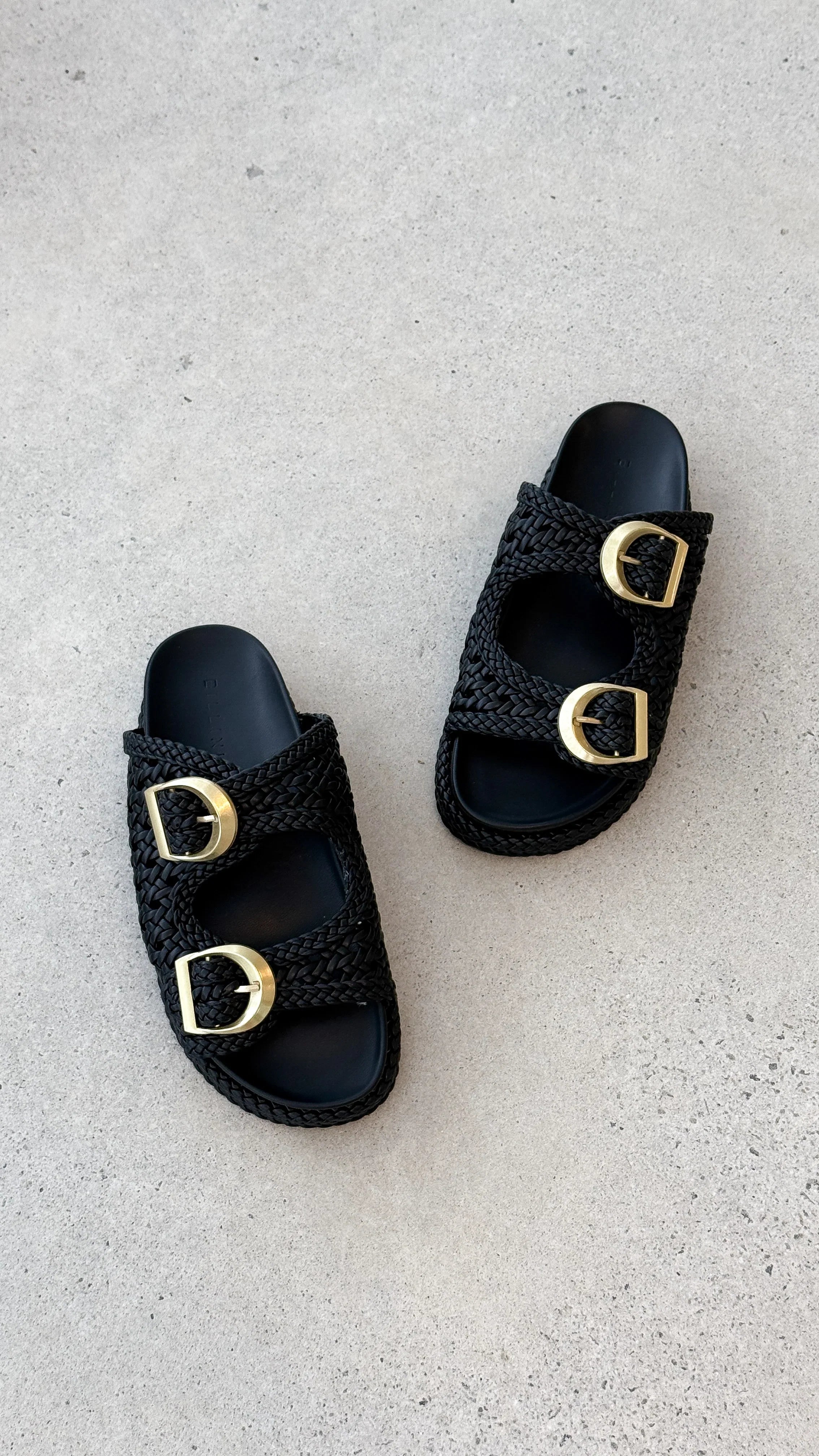 Gisella Slide Black