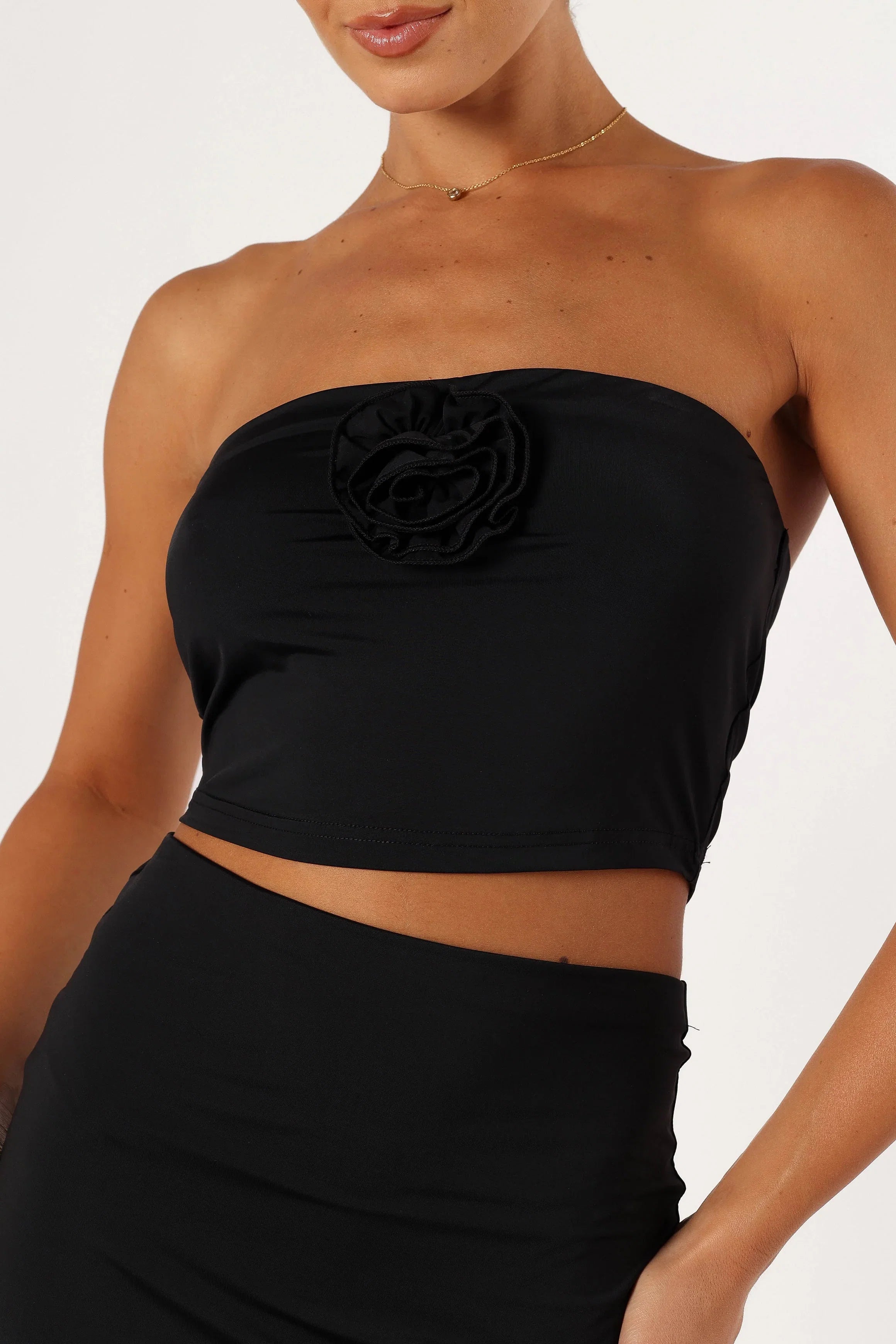 Tiarny Two Piece Set Black