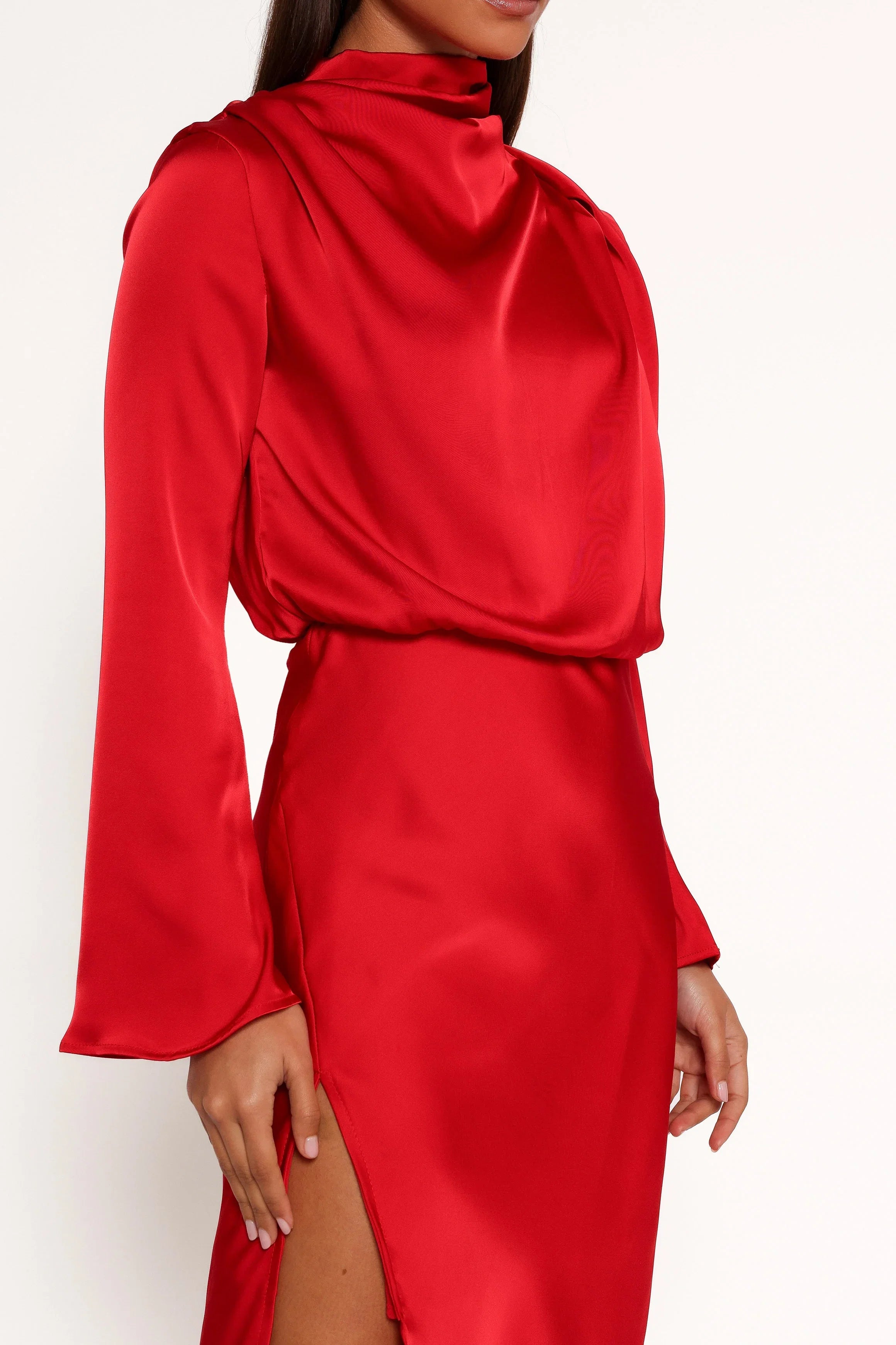 Kristyn Long Sleeve Midi Dress Red