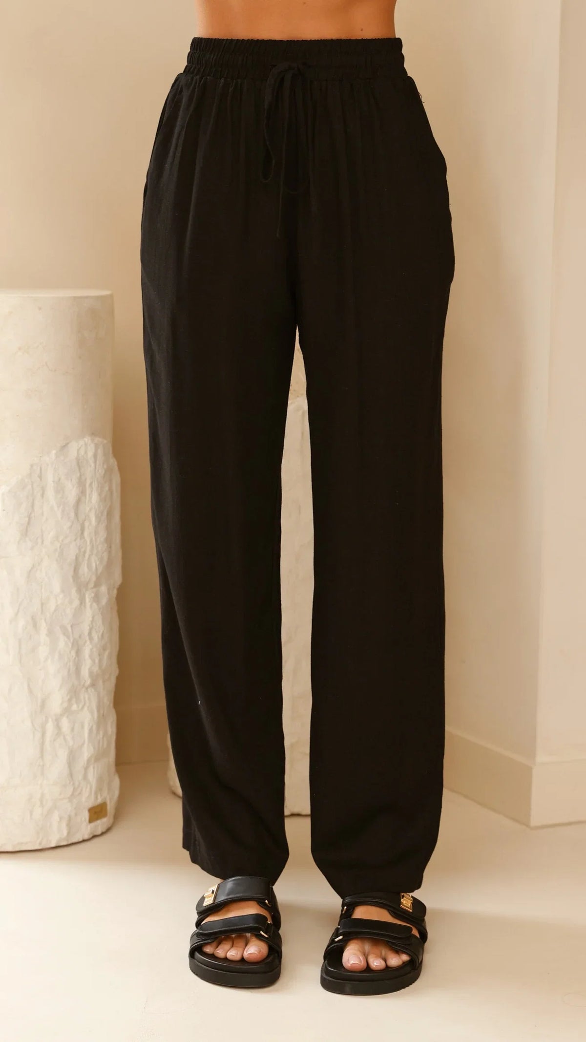 Adelais Pants Black