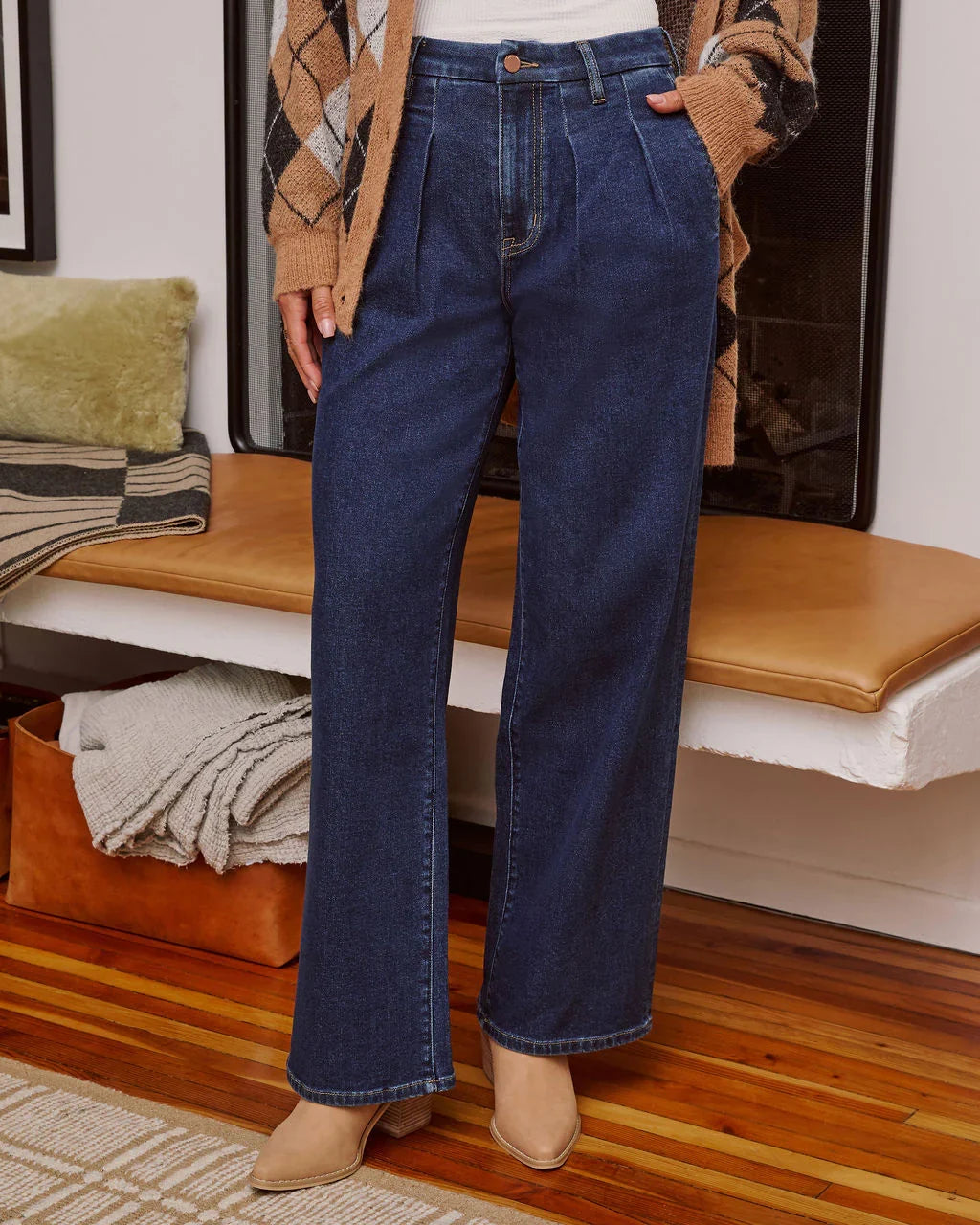 Ruey Stretch High Rise Straight Leg Pleated Jeans