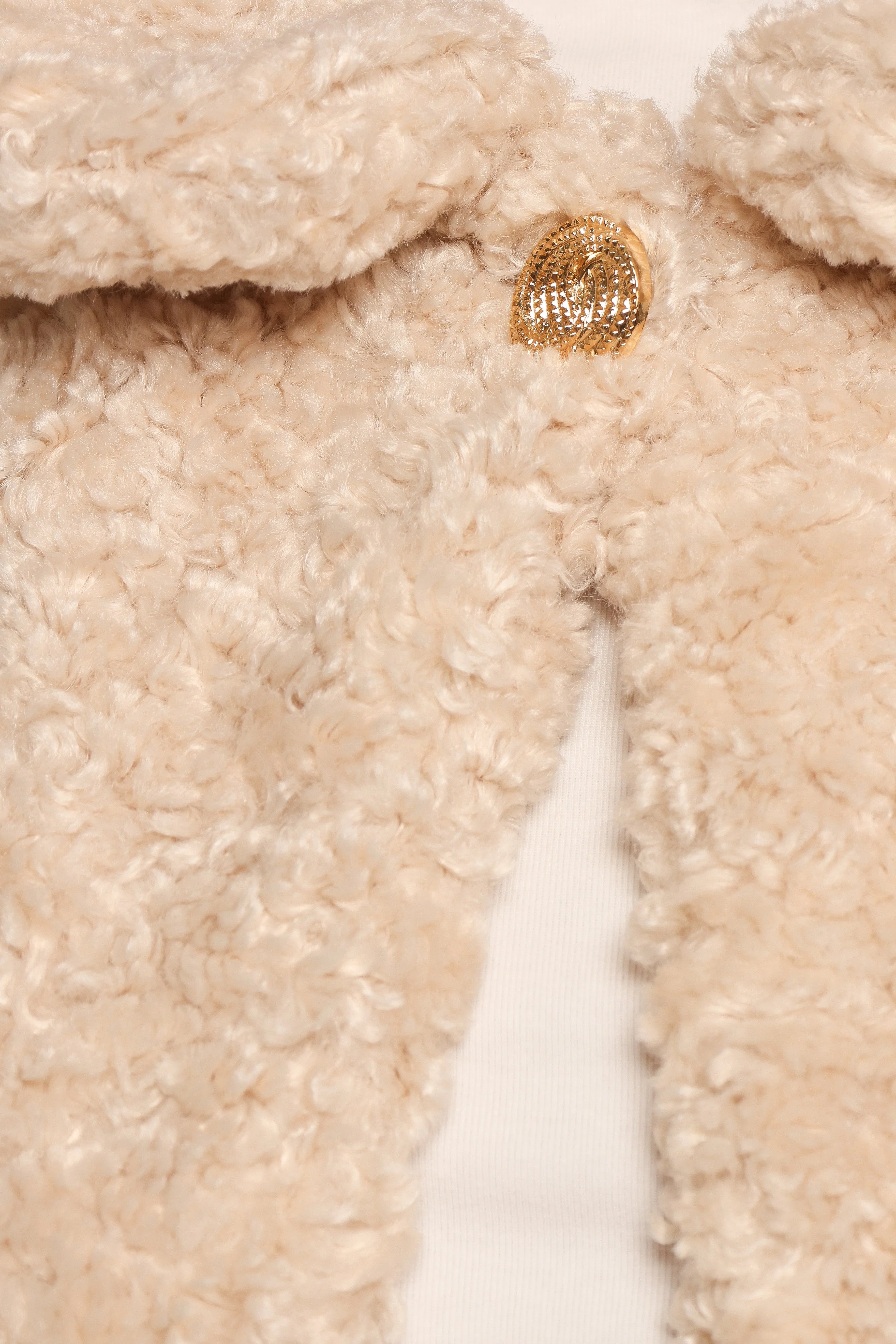 Lucie Faux Fur Crop Jacket Cream