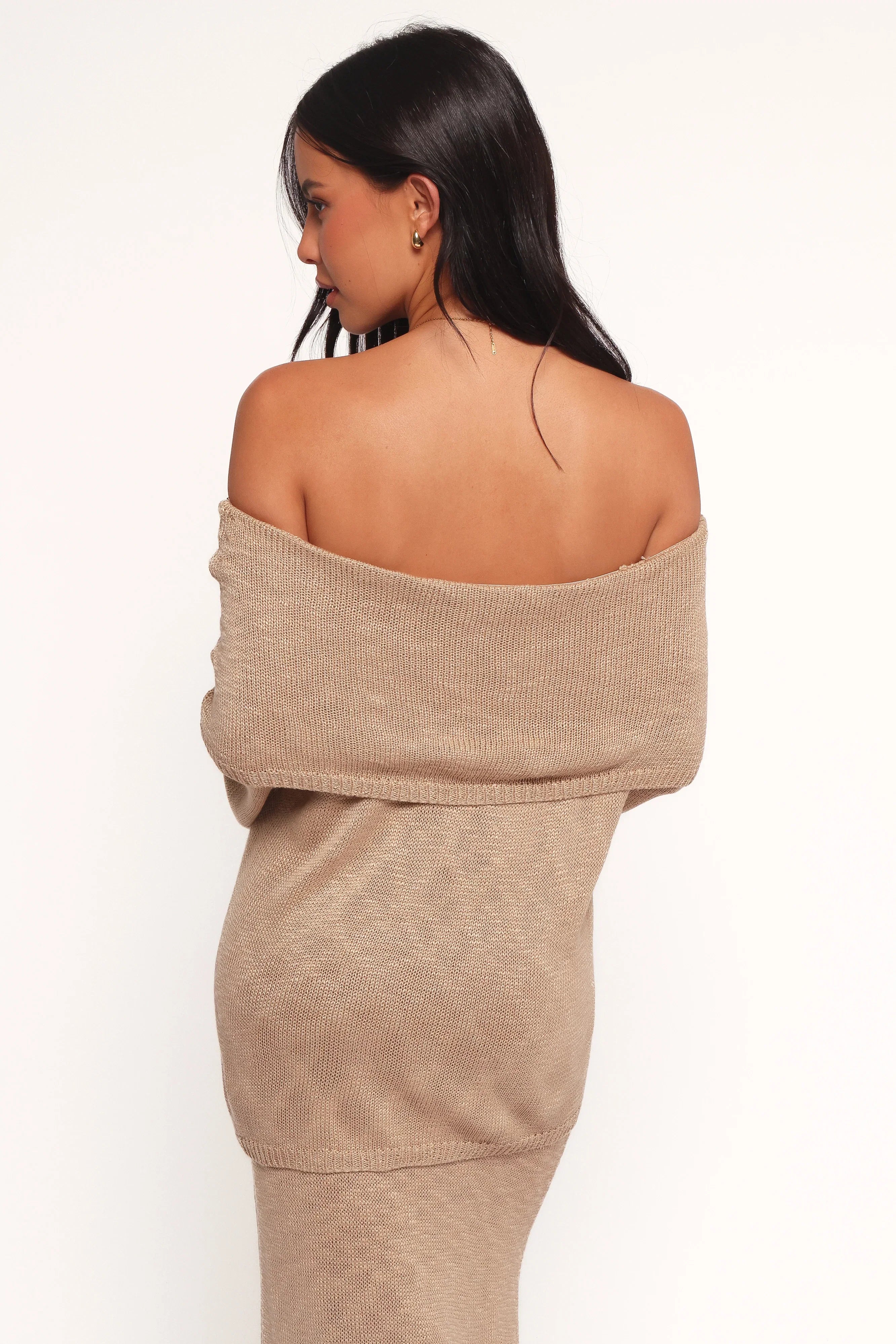 Indya Off Shoulder Top Mocha