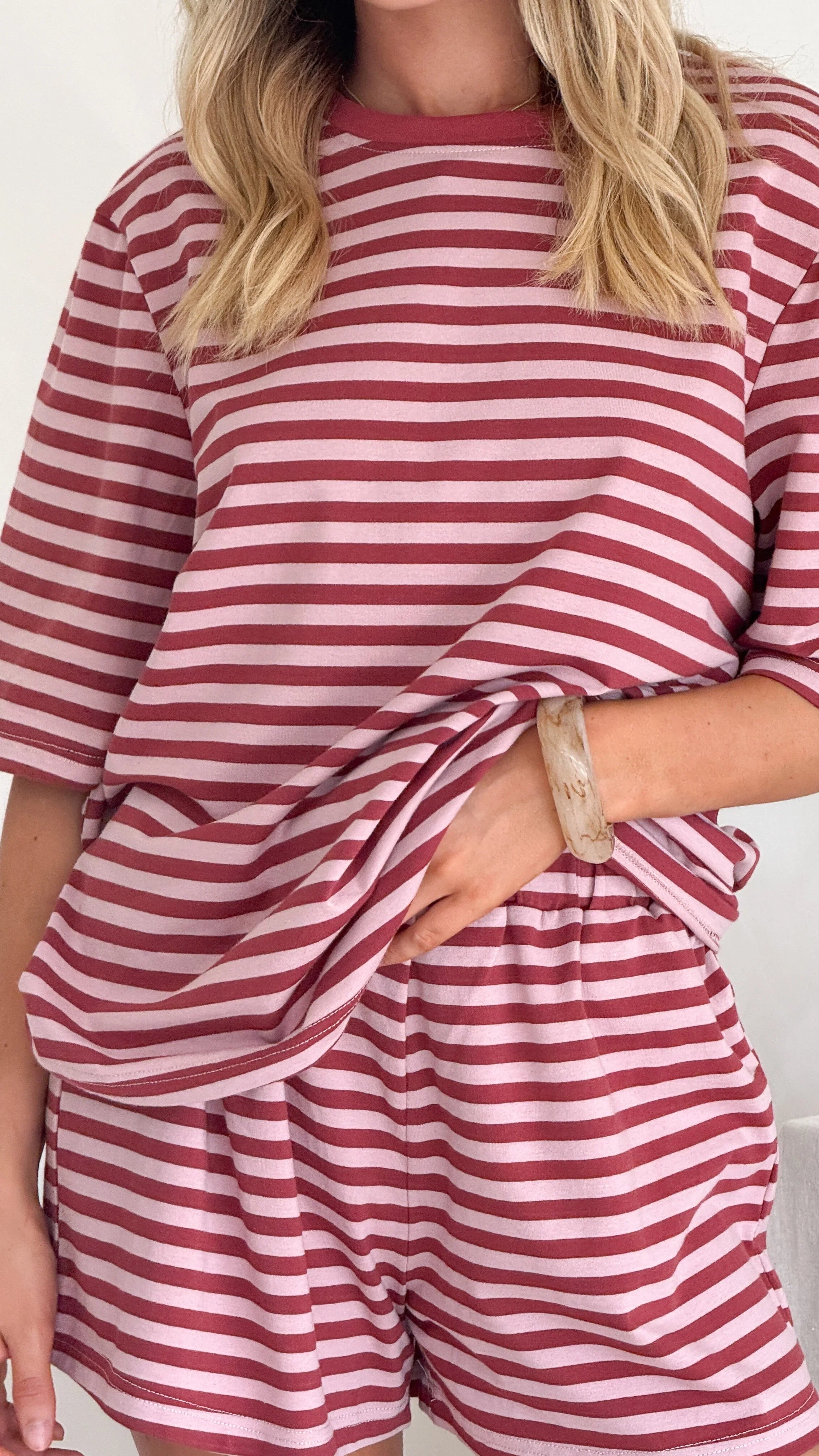 Marley Shorts Red Stripe