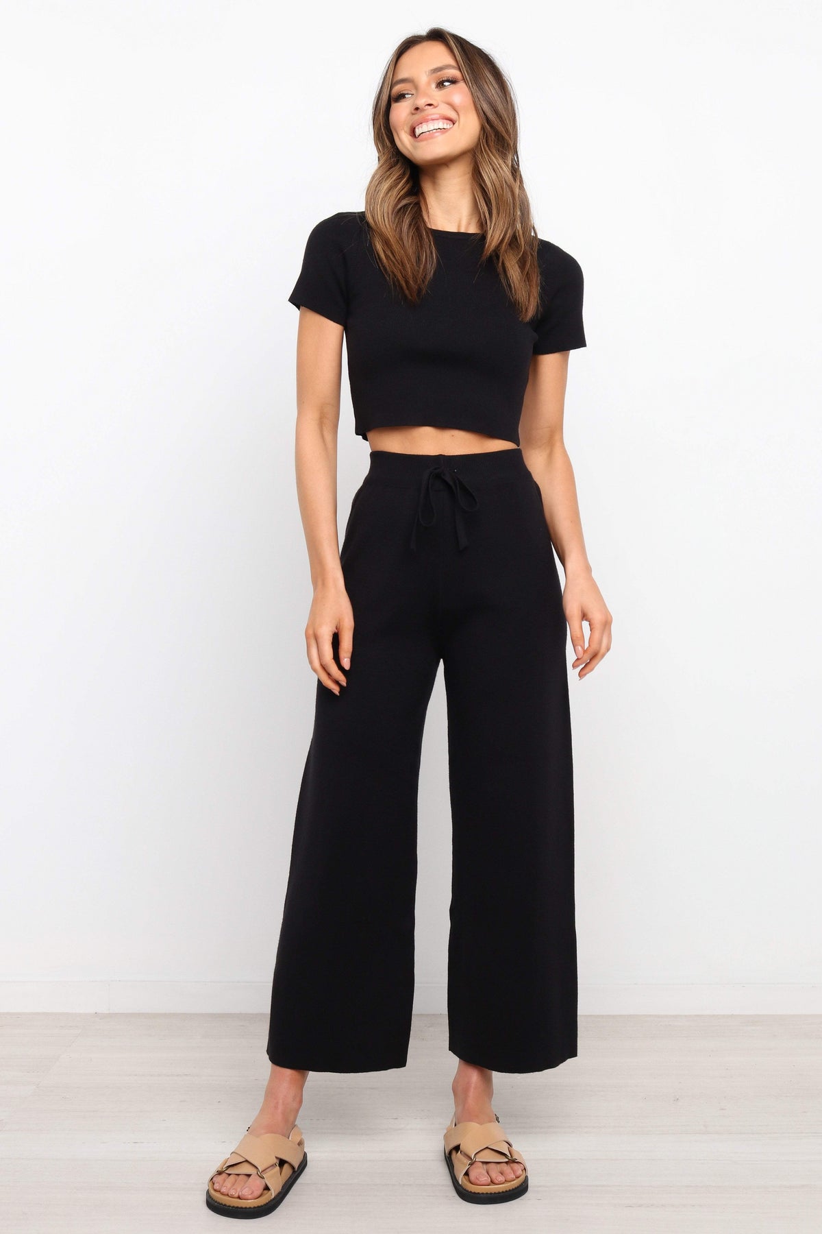 Ayers Set Black