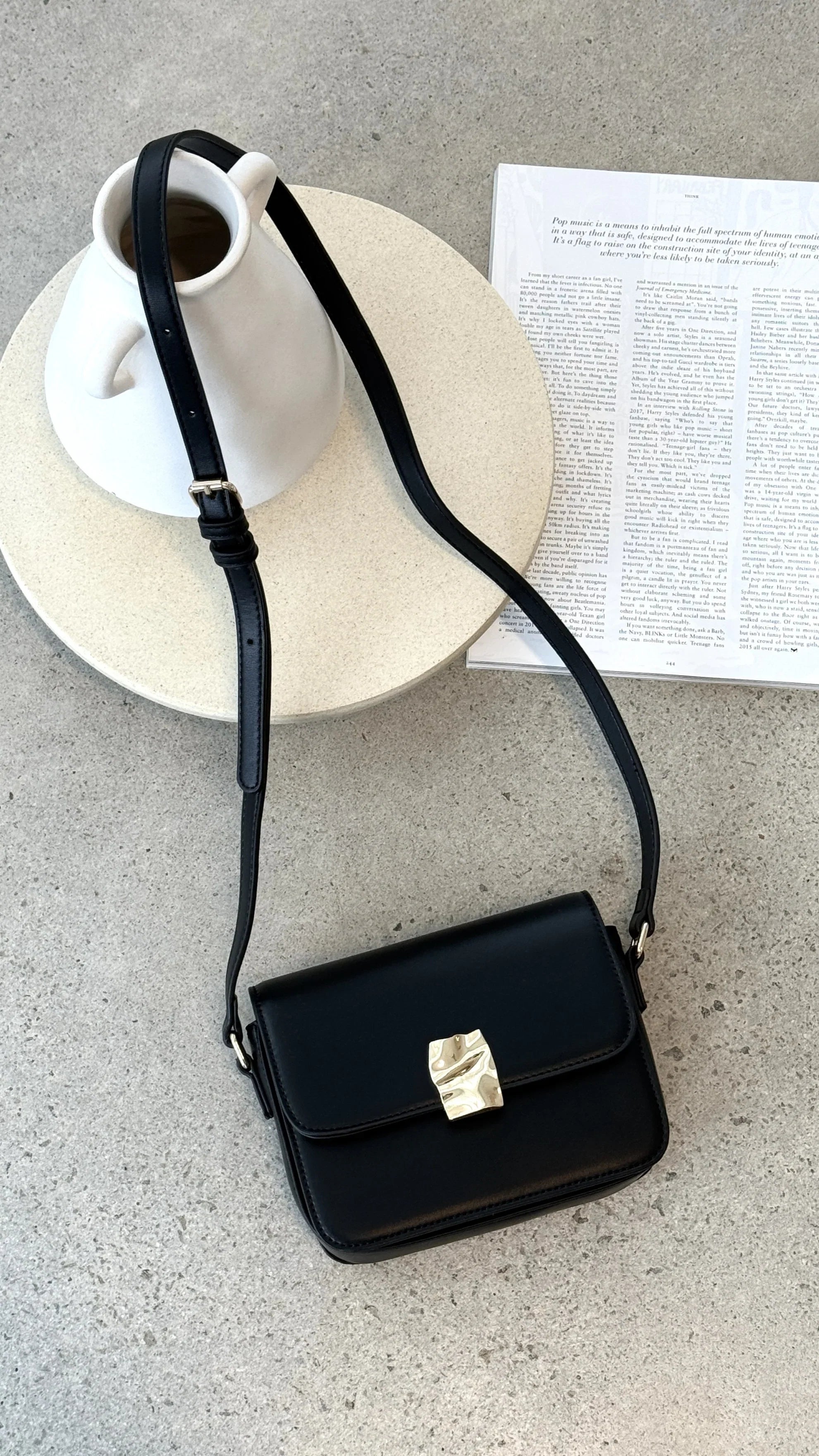 Chelsea Cross Body Bag Black